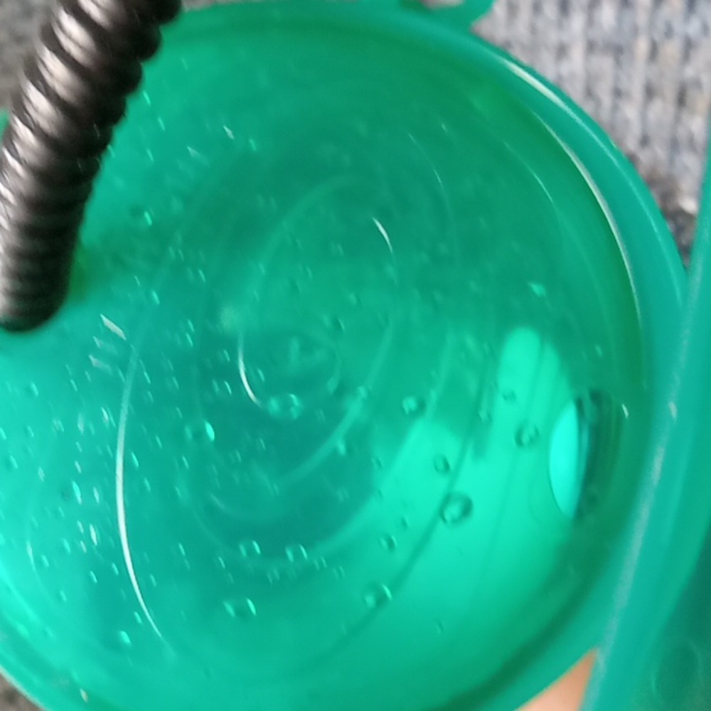 Waterbottle - Picture 3 of 3